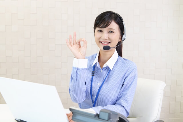 女性　インカム